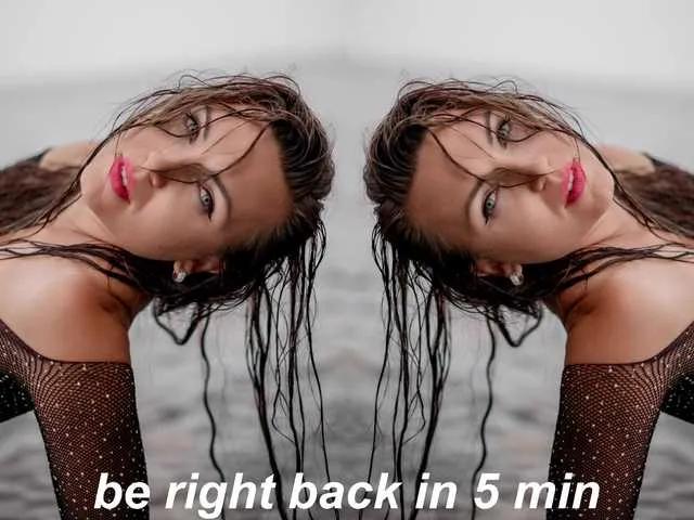 Watch sweet camslut DIVORA DIVORA from BongaCams