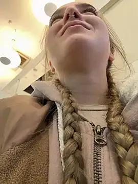 Discover 23 years old bambi_lu from StripChat bambi_lu from StripChat